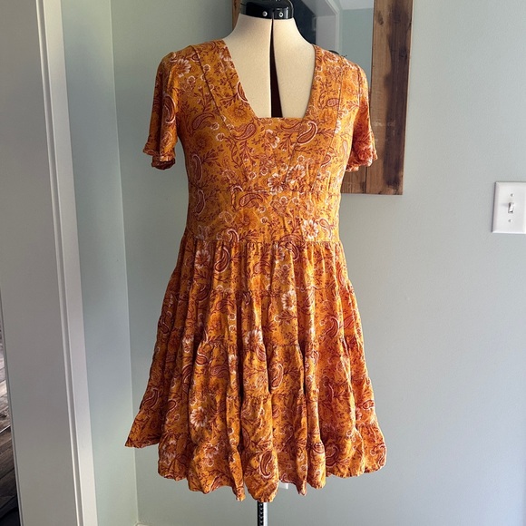 Patrons of Peace Dress - Picture 1 of 8